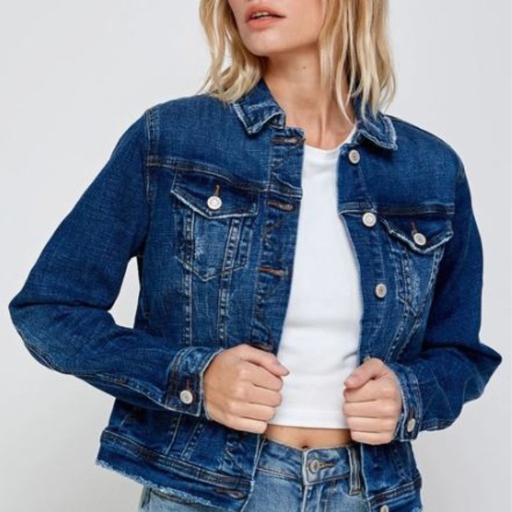 Medium Wash - Cropped Trucker Jacket
